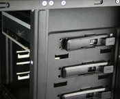 Antec P280 5.25 in mounting left side
