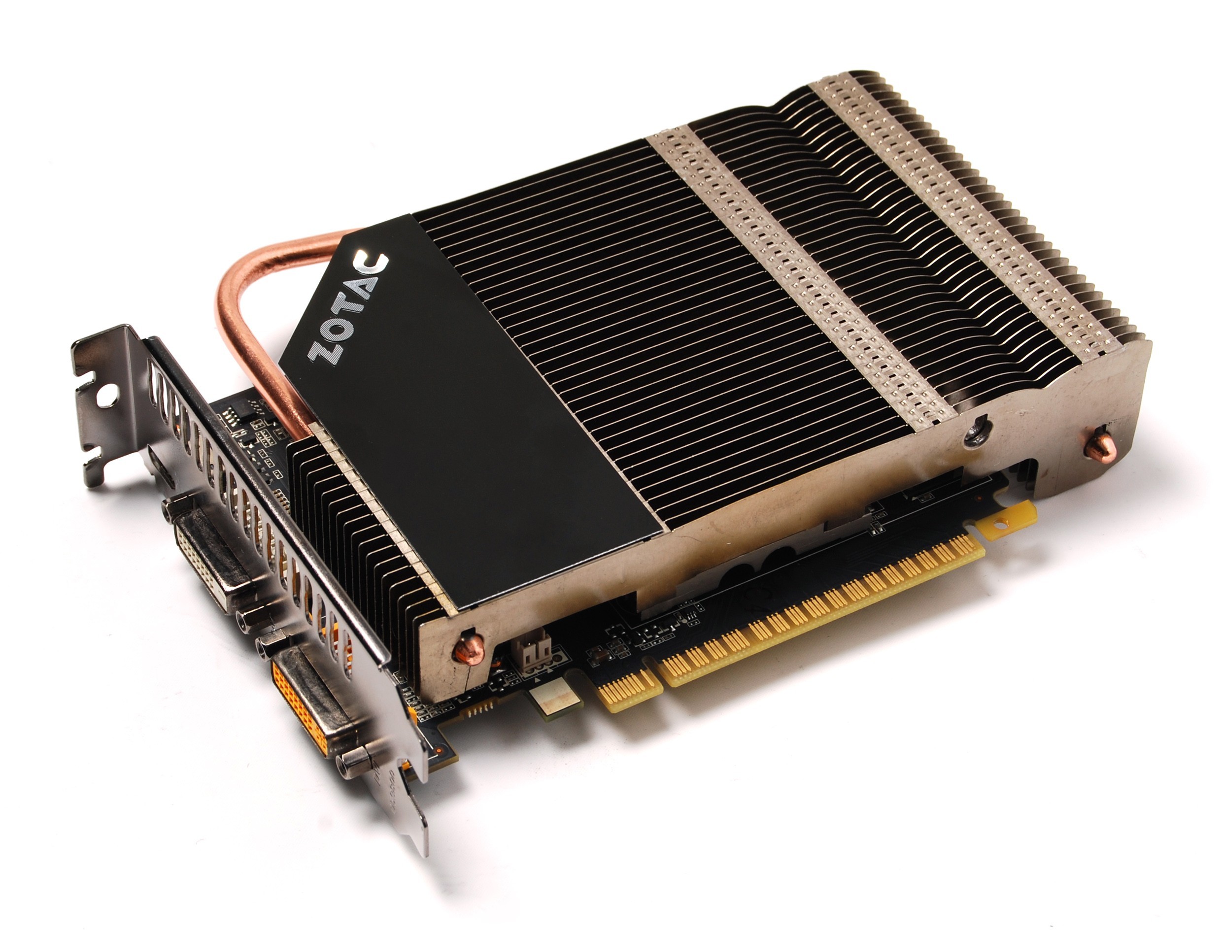 Zotac GeForce GT 640 2GB incelemesi | 55 özellikler