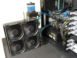 AMD Radeon R9 290X Liquid Cooled