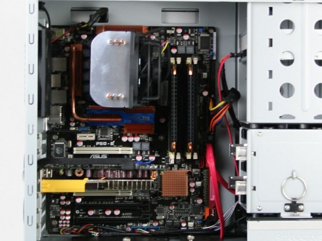 Standard color image of the inside of a computer